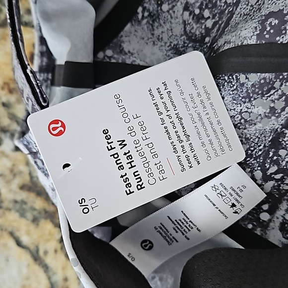 Lululemon Fast and Free Run Hat - Picture 6 of 7